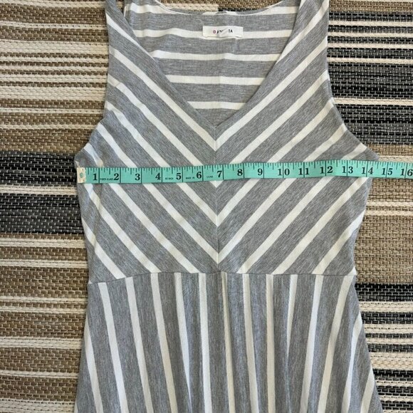 Athleta Dreamin Women's Maxi Dress Sleeveless Pullover Gray White Striped Medium - Picture 10 of 12